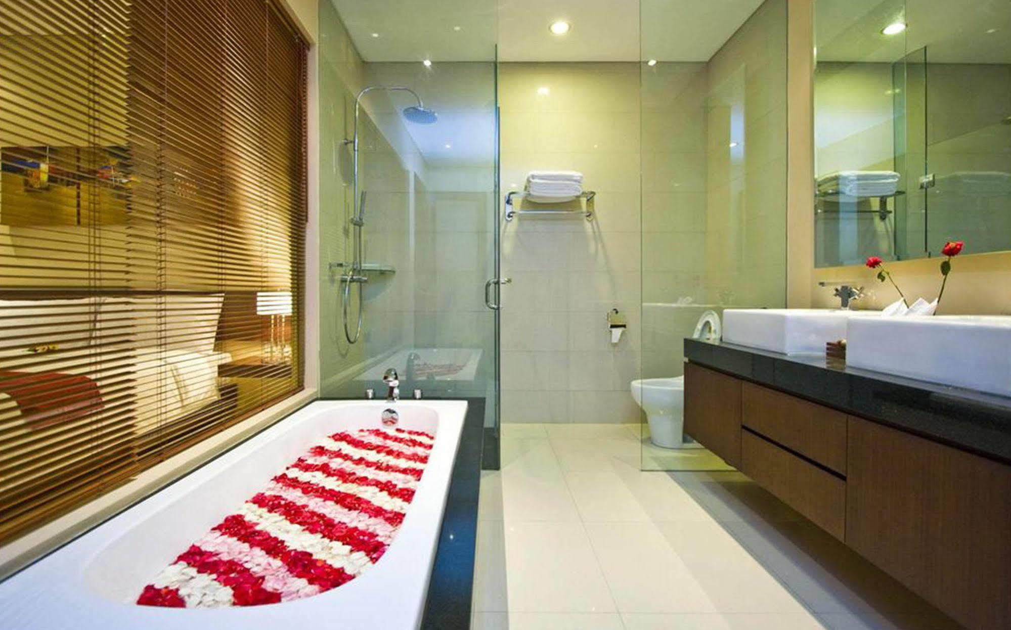 Oval Villa Bali Seminyak Kültér fotó
