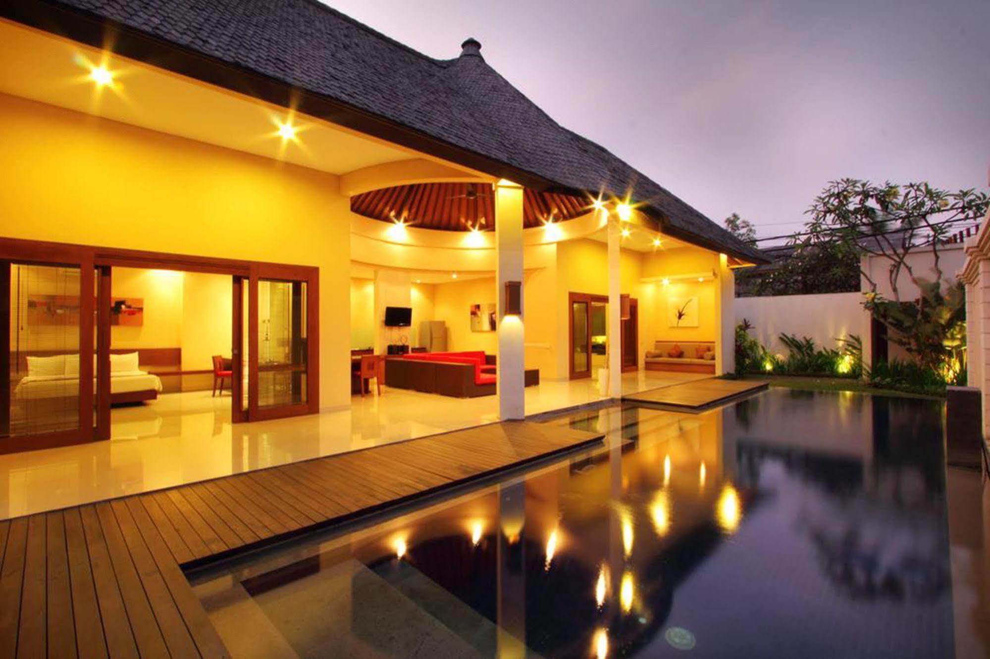 Oval Villa Bali Seminyak Kültér fotó